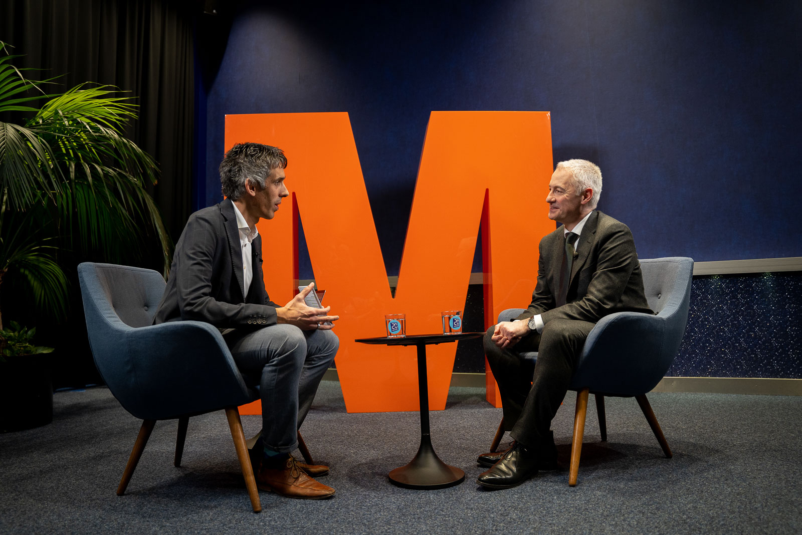 Der ehemalige Migros CEO Fabrice Zumbrunnen zu gast im 20 Minuten Talk Live aus dem Chefbüro.